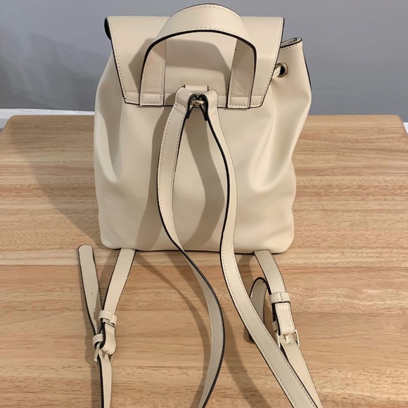 Cream Backpack - Picture 4 of 6
